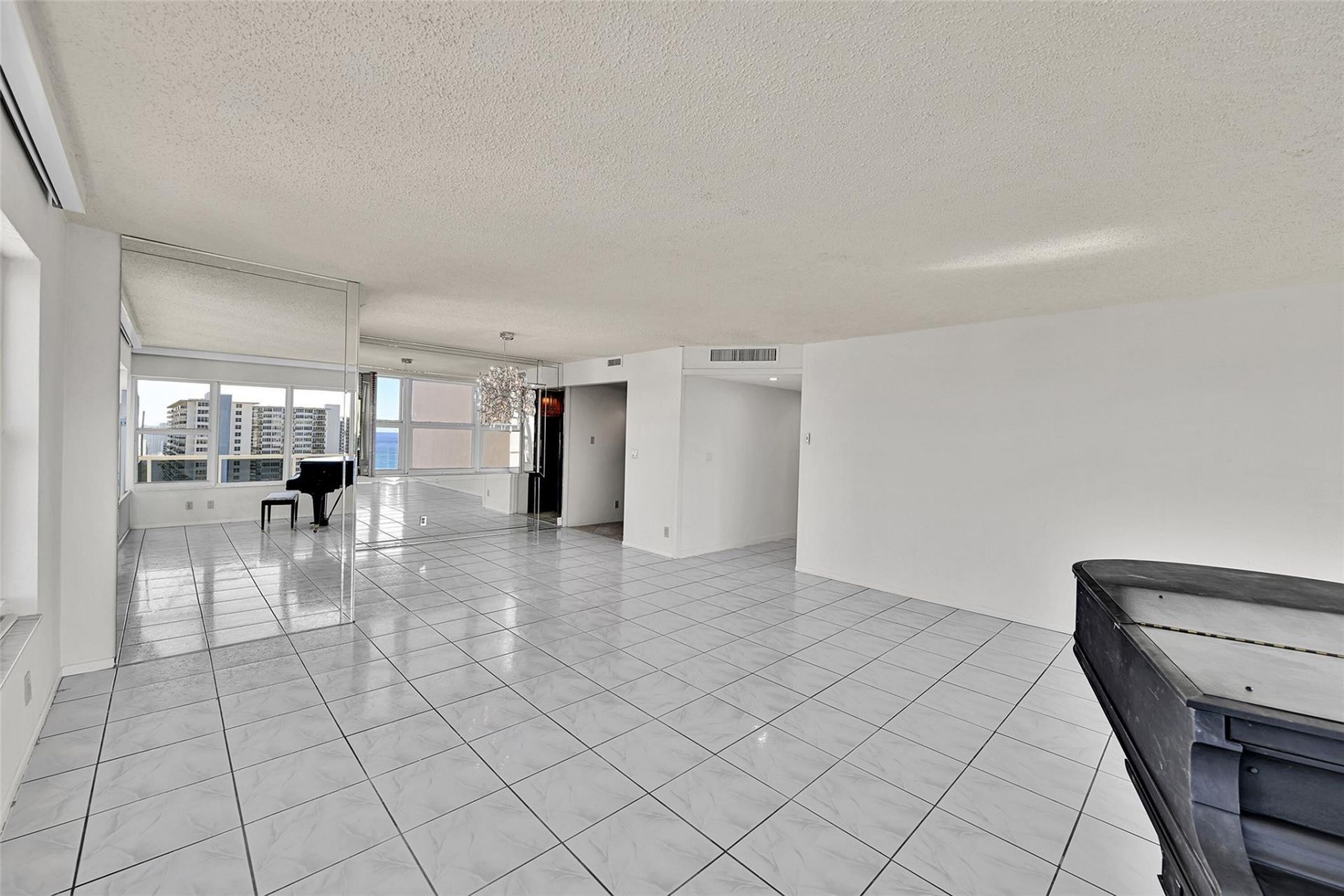 3700 Galt Ocean Drive, Unit 1215, Fort Lauderdale, FL 33308 Photo