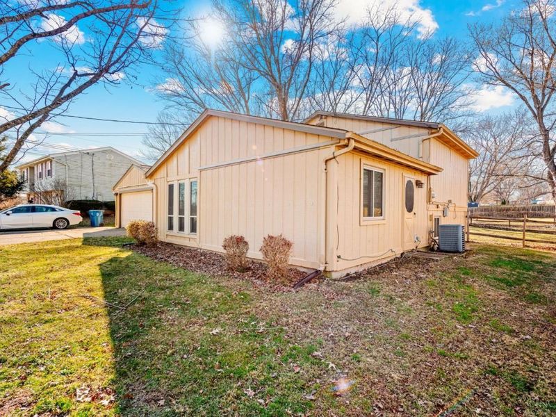 4775 Timberknoll Drive, Union Twp, OH 45244 Photo 2