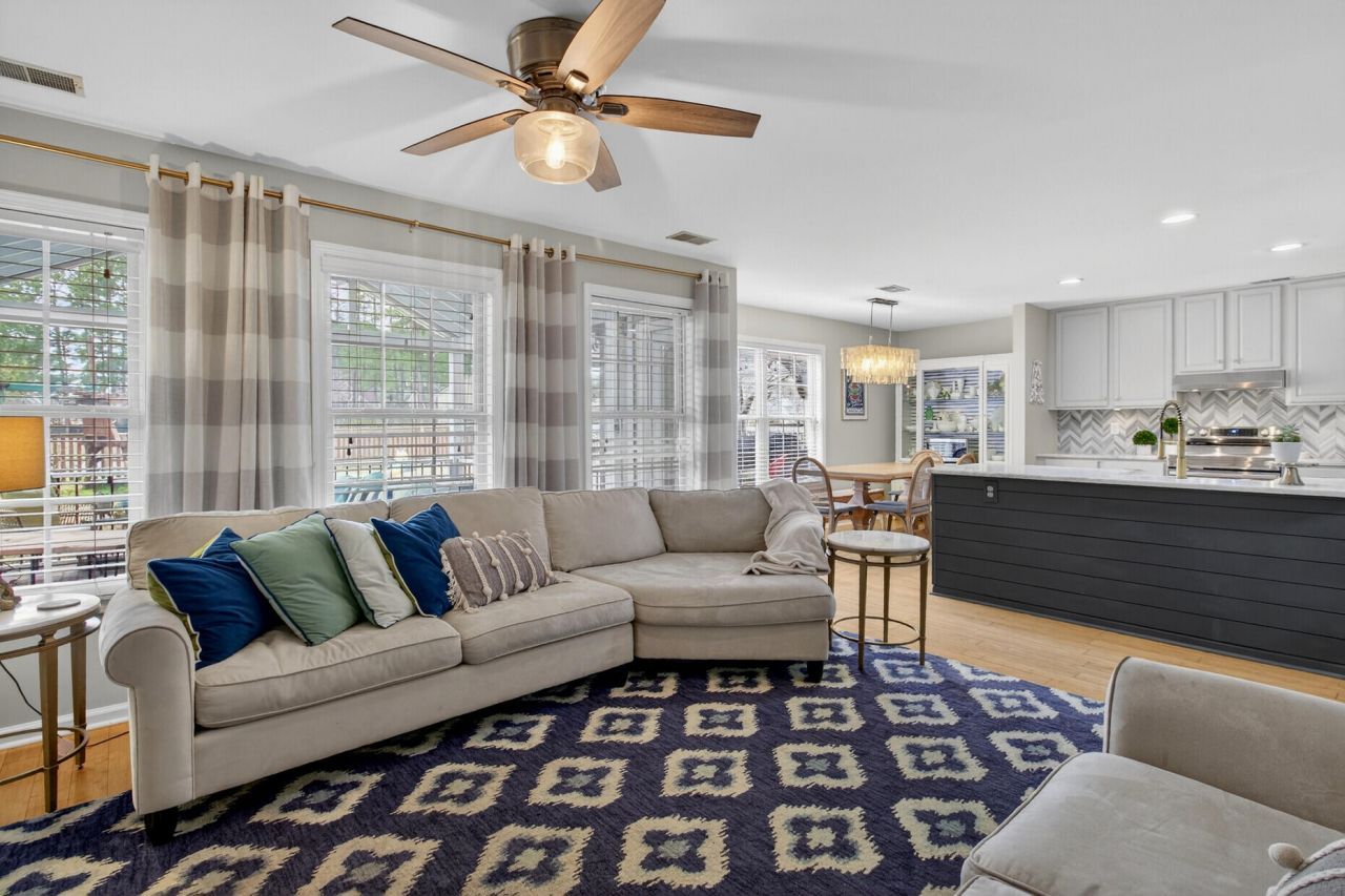 1425 Water Edge Drive Photo 13