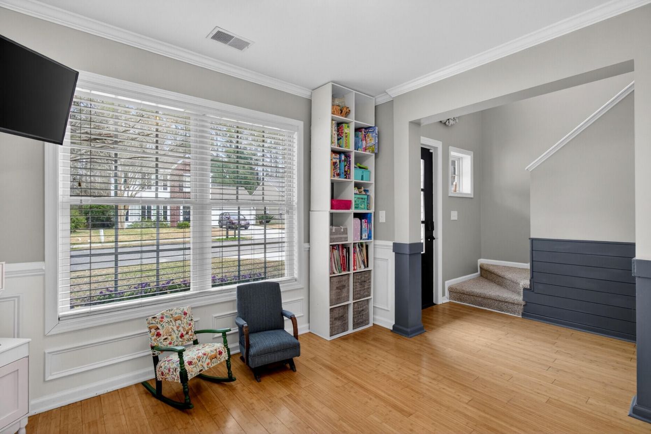 1425 Water Edge Drive Photo 15