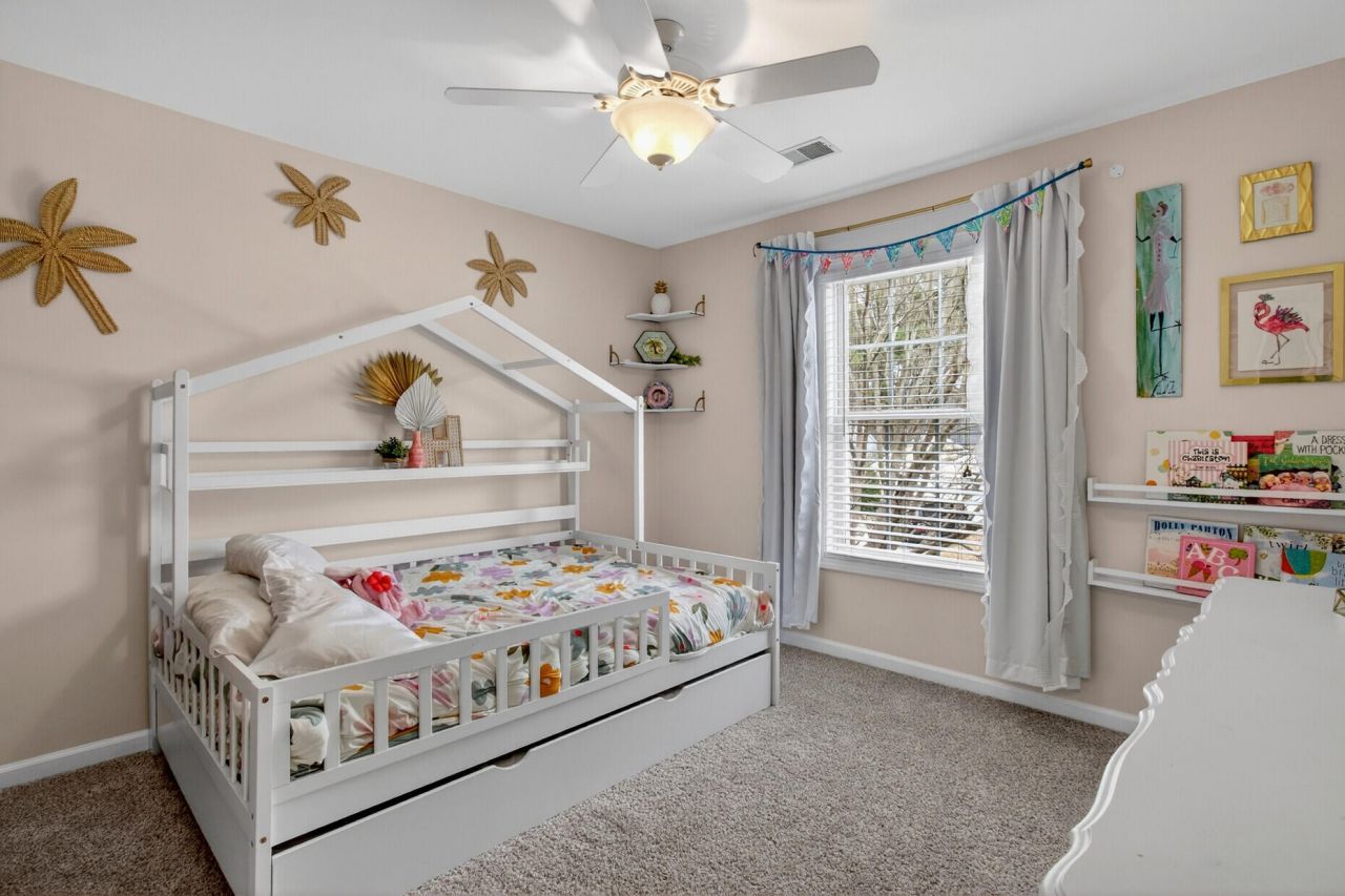 1425 Water Edge Drive Photo 24