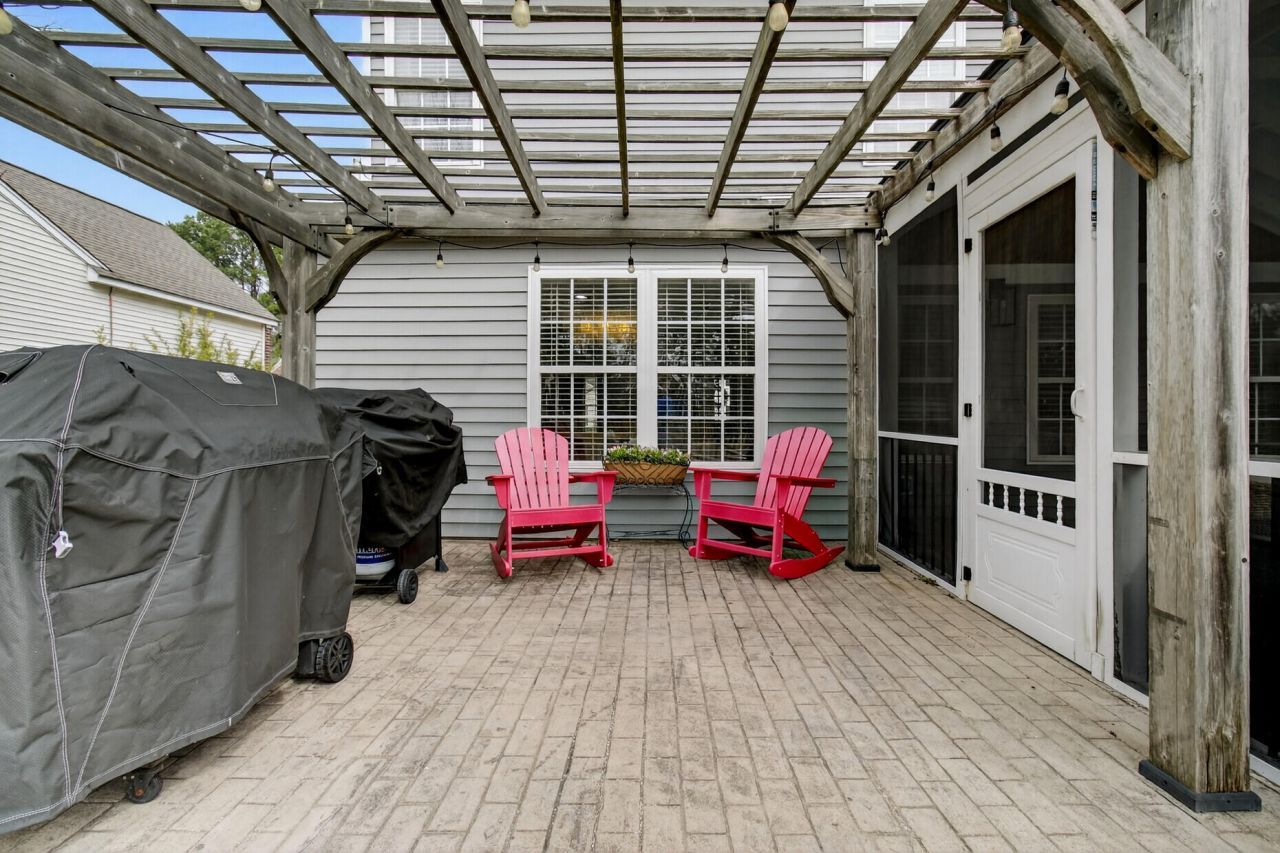 1425 Water Edge Drive Photo 30