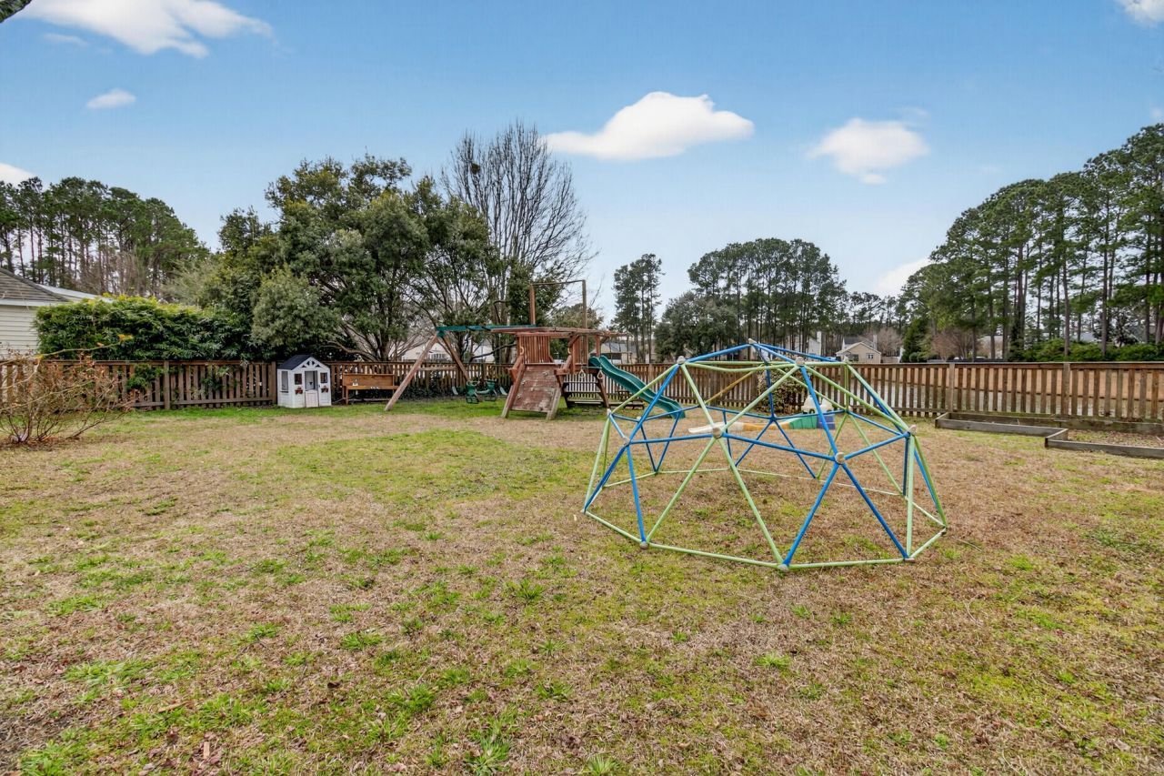 1425 Water Edge Drive Photo 31