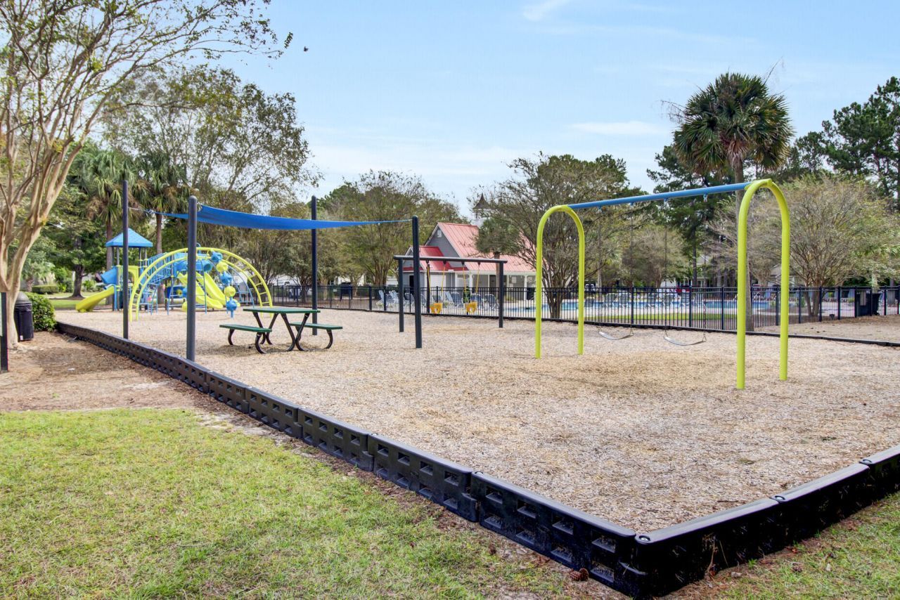 1425 Water Edge Drive Photo 46