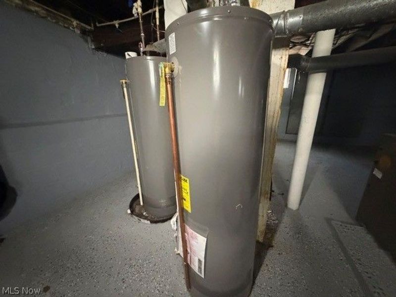 11304 Forest Avenue, Cleveland, OH 44104 Photo 32