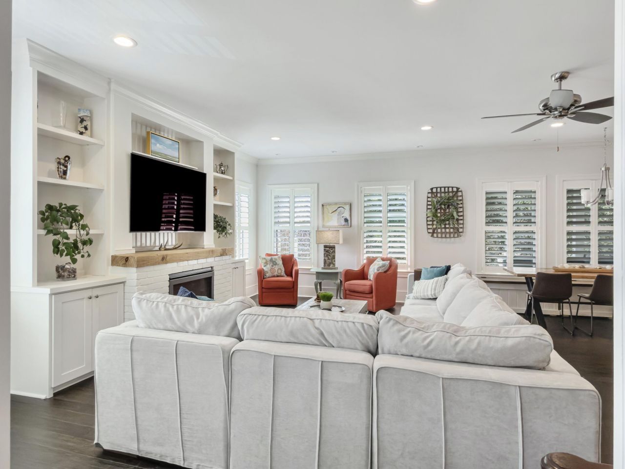 5217 Oak Cove Lane Photo 13