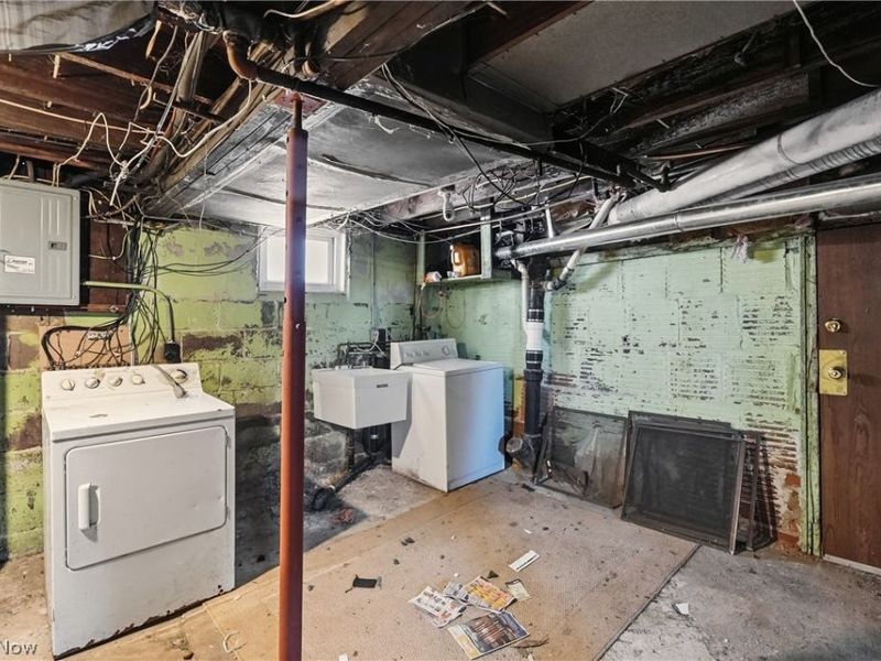 1820 Malasia Road, Akron, OH 44305 Photo 23