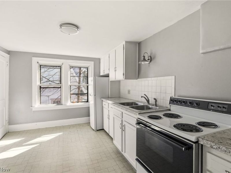 1820 Malasia Road, Akron, OH 44305 Photo 9