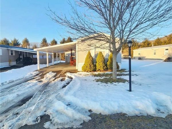 123 Green Valley Estates, Great Valley, NY 14741