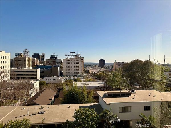 6330 1/2 Franklin Avenue, Los Angeles, CA 90028