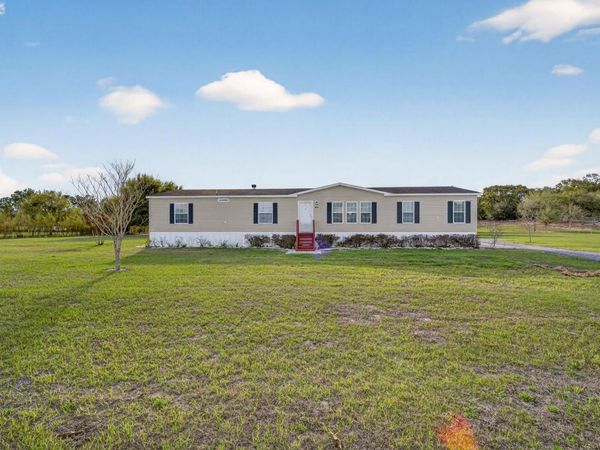 8009 SERGEANT PEPPER DR, HOWEY IN THE HILLS, FL 34737