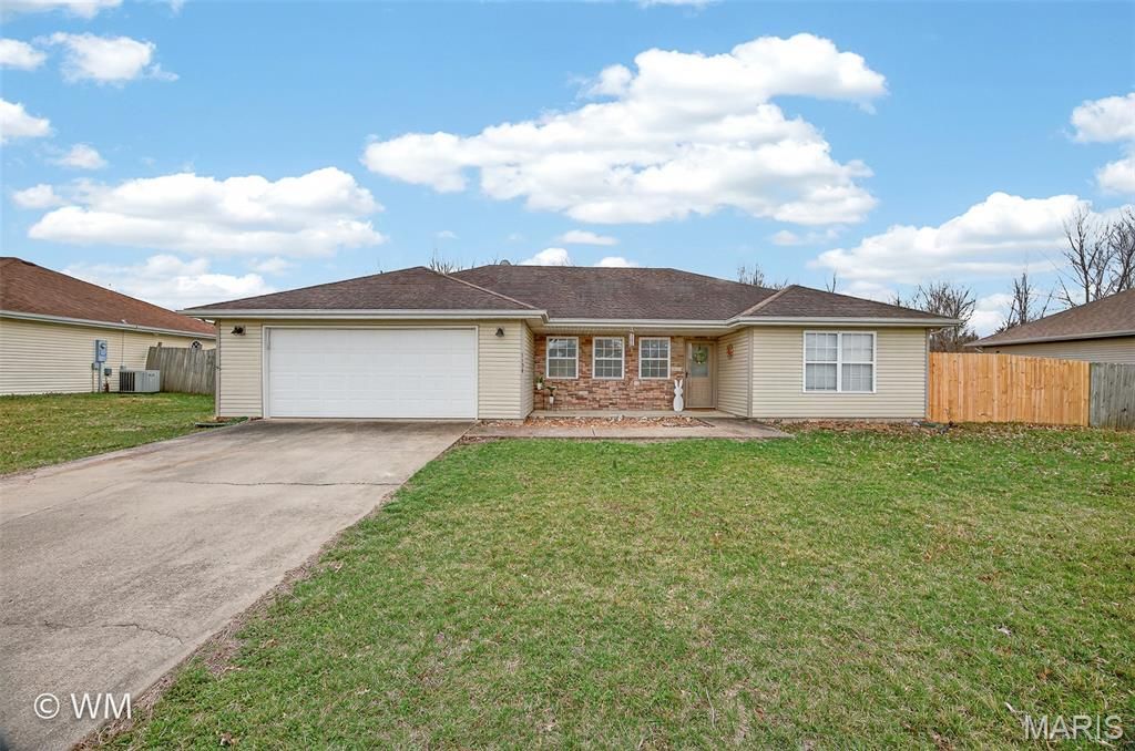 1134 Applelane, Lebanon, MO 65536 Main Photo