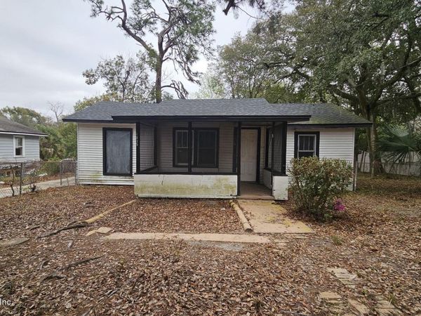 6835 VERMILLION Street, Jacksonville, FL 32208