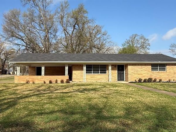 1785 Rollin Road, Canton, TX 75103