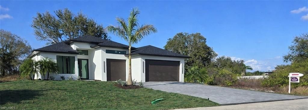 529 Theodore Vail St E, Lehigh Acres, FL 33974 Photo