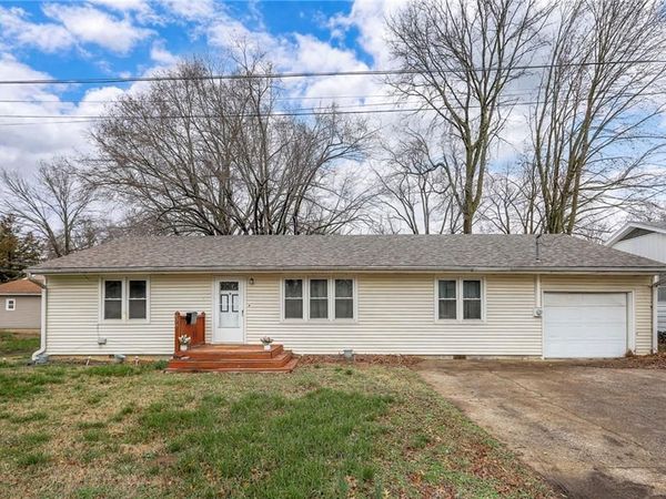 406 E Washington Street, Windsor, MO 65360