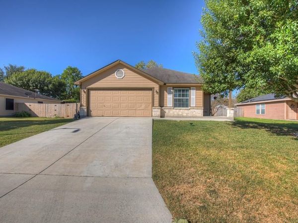 2042 Dragon TRL, New Braunfels, TX 78130