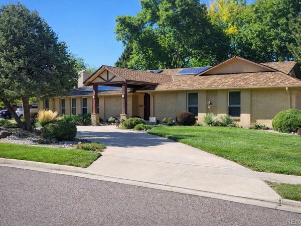 2429 S Chase Lane, Lakewood, CO 80227