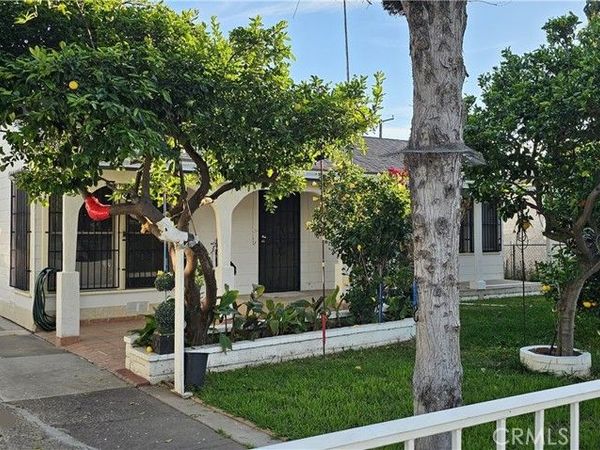 1134 W Chestnut, Santa Ana, CA 92703