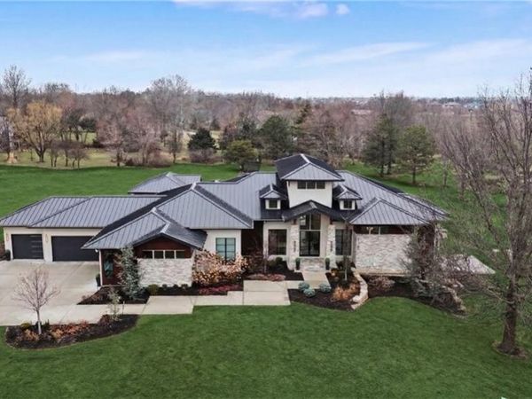 21100 W 105th Street, Olathe, KS 66061