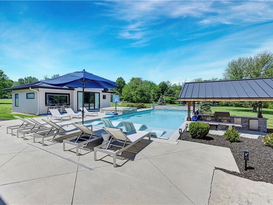 Property Image 61