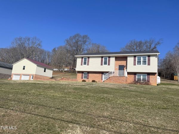 496 Glade Hill Drive, Lebanon, VA 24266