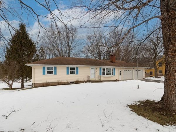 606 Silver Hill Road, Newark, NY 14513