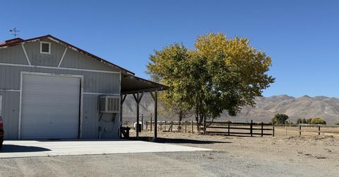 30 E Tognoli Lane, Yerington, NV 89447 Photo