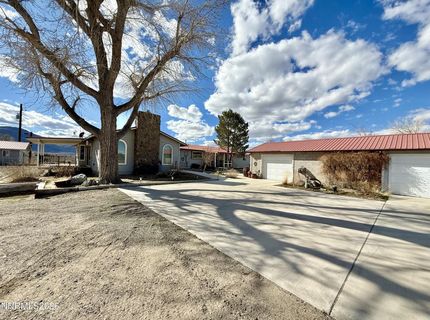 30 E Tognoli Lane, Yerington, NV 89447 Photo