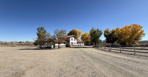 30 E Tognoli Lane, Yerington, NV 89447 Photo