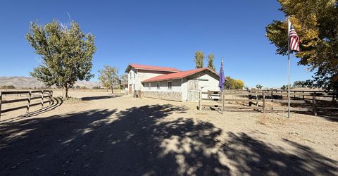 30 E Tognoli Lane, Yerington, NV 89447 Photo