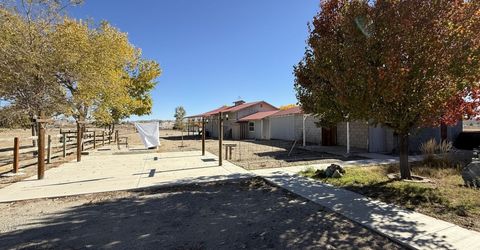 30 E Tognoli Lane, Yerington, NV 89447 Photo