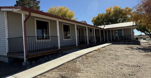 30 E Tognoli Lane, Yerington, NV 89447 Photo