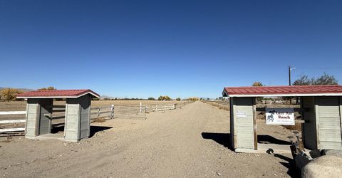 30 E Tognoli Lane, Yerington, NV 89447 Photo