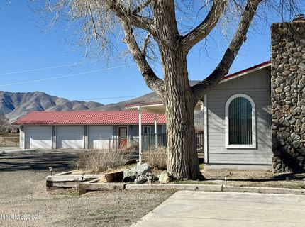 30 E Tognoli Lane, Yerington, NV 89447 Photo