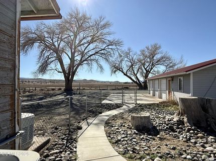 30 E Tognoli Lane, Yerington, NV 89447 Photo
