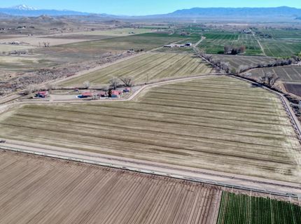 30 E Tognoli Lane, Yerington, NV 89447 Photo