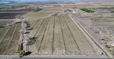30 E Tognoli Lane, Yerington, NV 89447 Photo