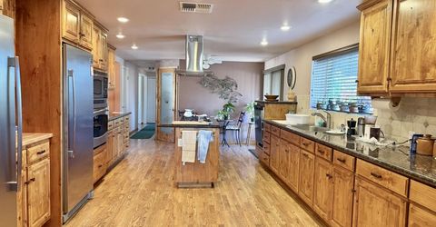 30 E Tognoli Lane, Yerington, NV 89447 Photo