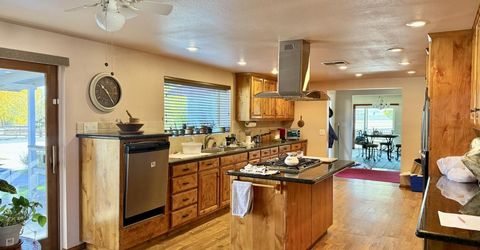 30 E Tognoli Lane, Yerington, NV 89447 Photo