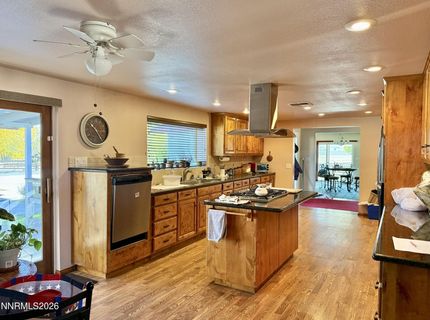 30 E Tognoli Lane, Yerington, NV 89447 Photo