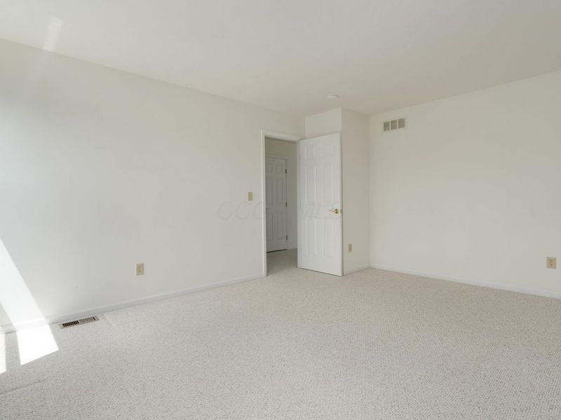 3899 Hampshire Avenue , Powell, OH 43065 Photo 34