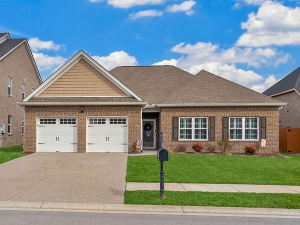 1326 Whispering Oaks Dr , Lebanon, TN 37090