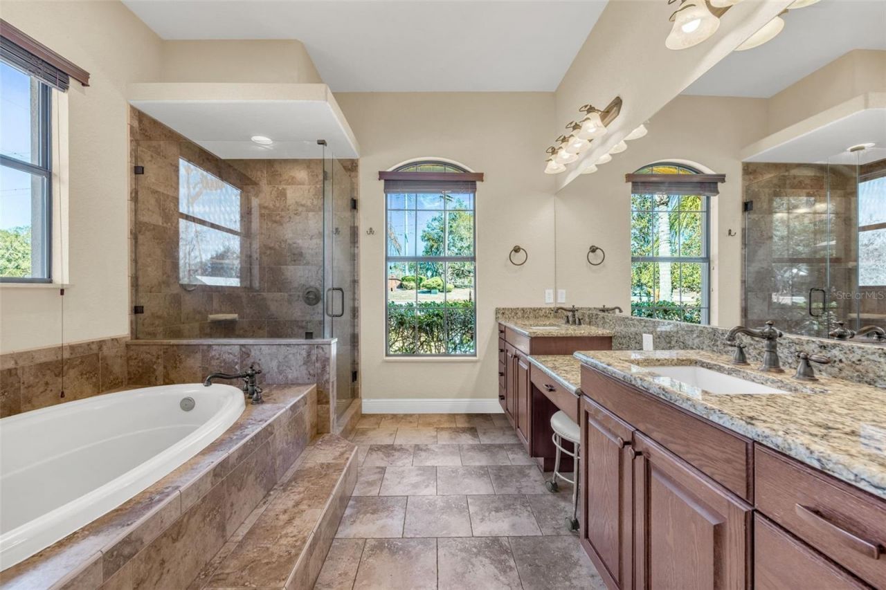 13101 Shadow Run Boulevard , Riverview, FL 33569 Photo