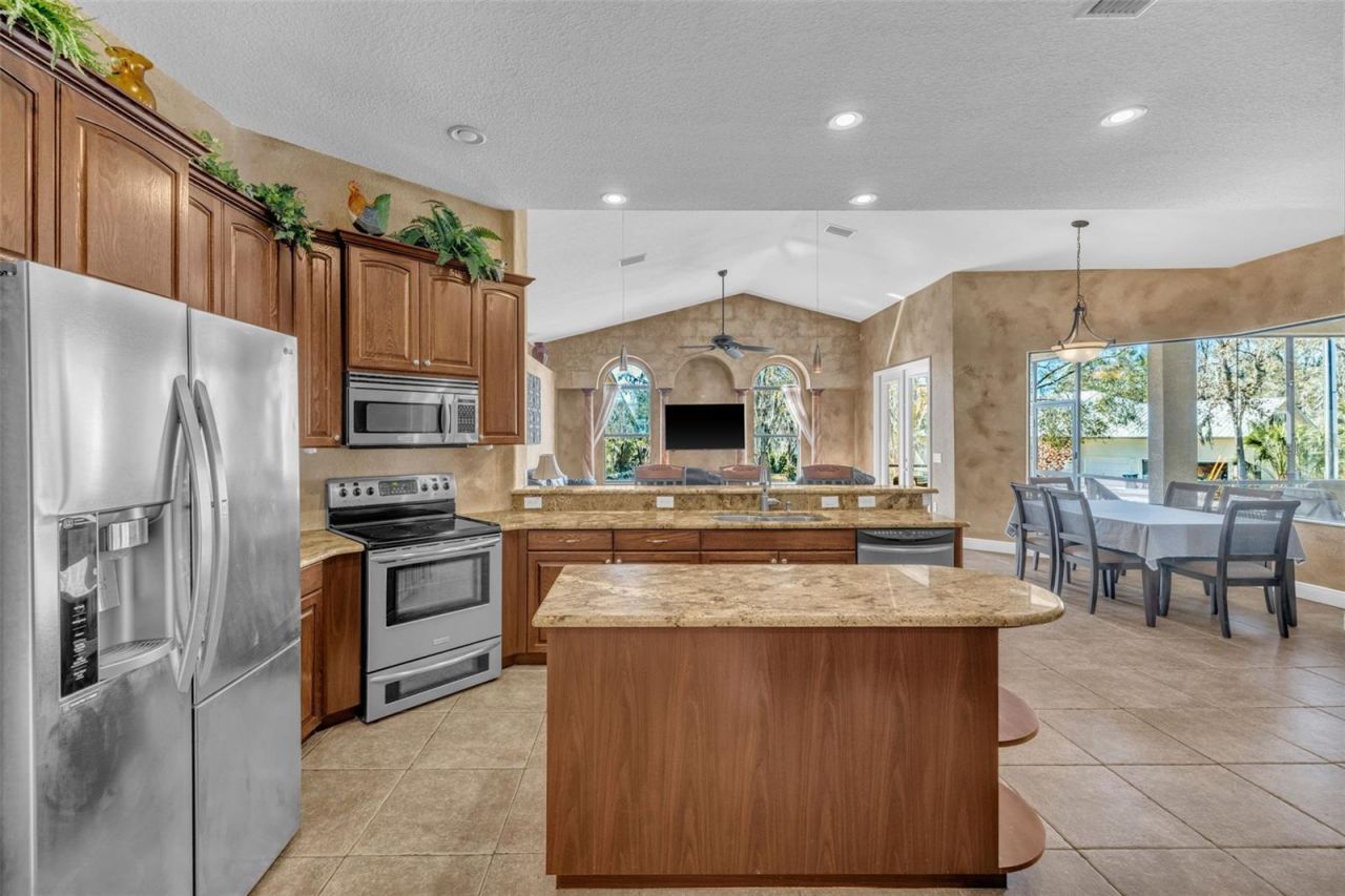 13101 Shadow Run Boulevard , Riverview, FL 33569 Photo