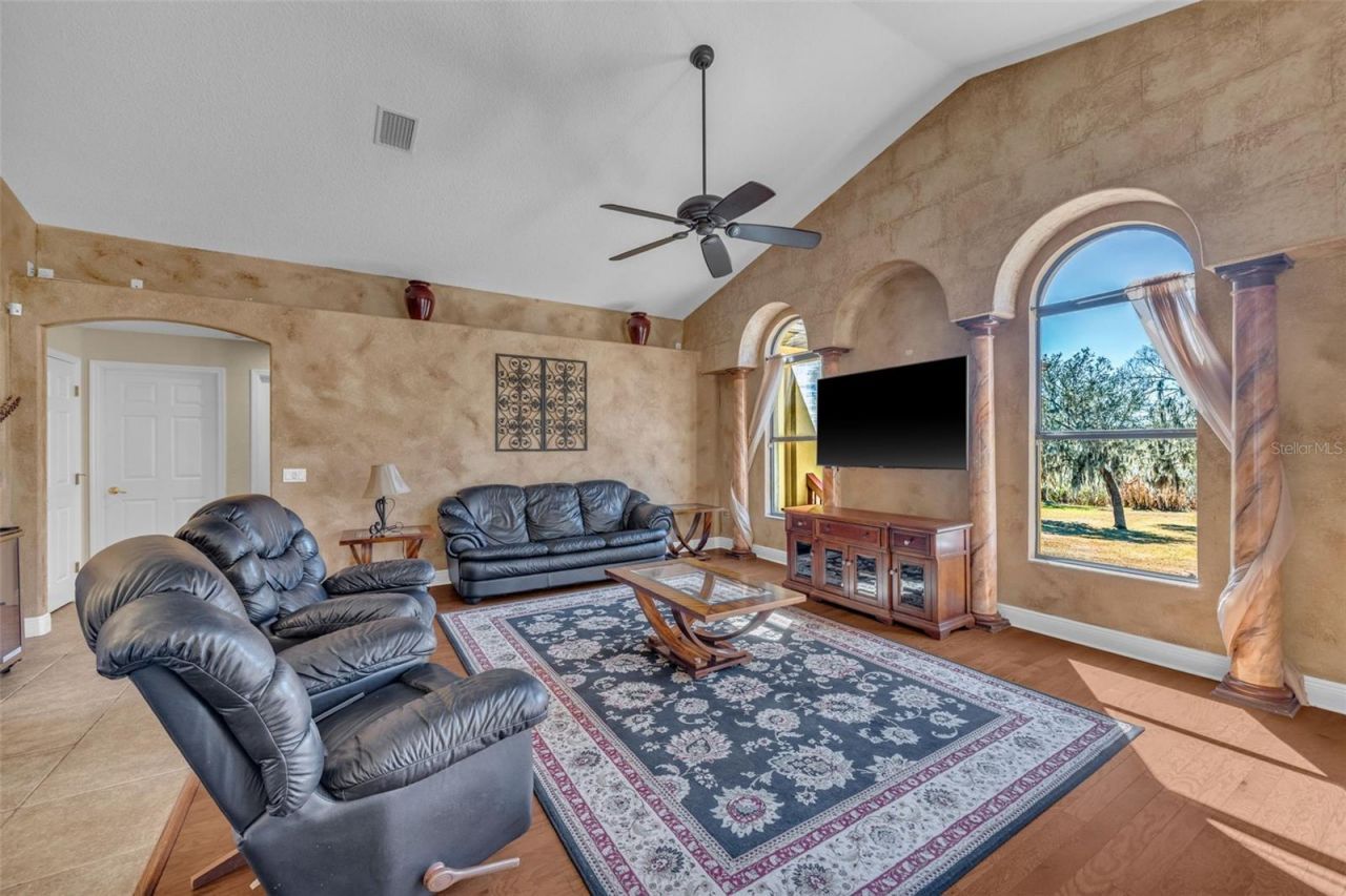 13101 Shadow Run Boulevard , Riverview, FL 33569 Photo