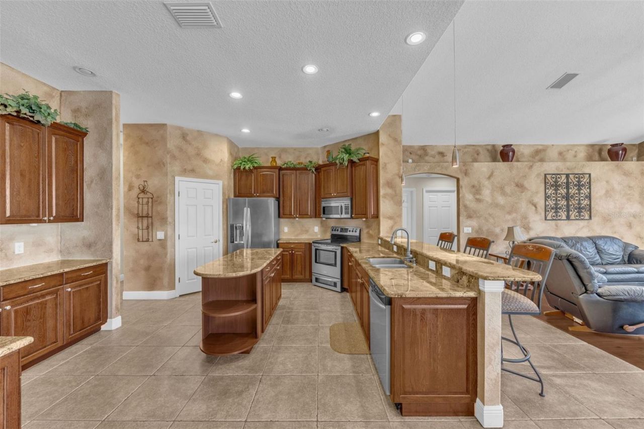 13101 Shadow Run Boulevard , Riverview, FL 33569 Photo