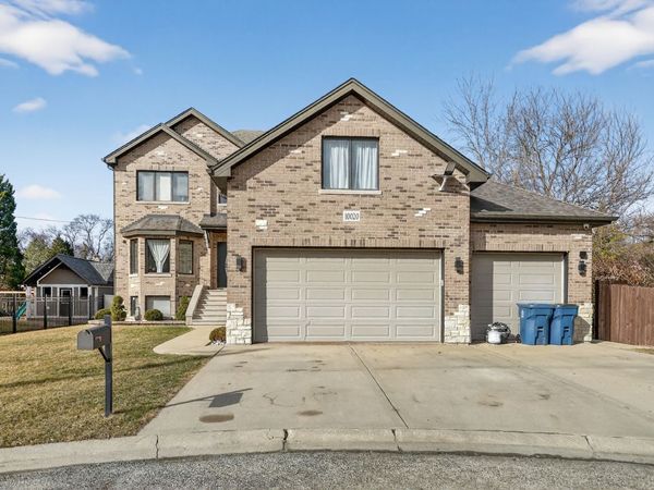 10020 S 80TH Court , Palos Hills, IL 60465