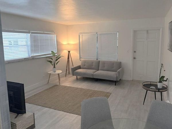 1638 Plunkett St, Unit 4, Hollywood, FL 33020