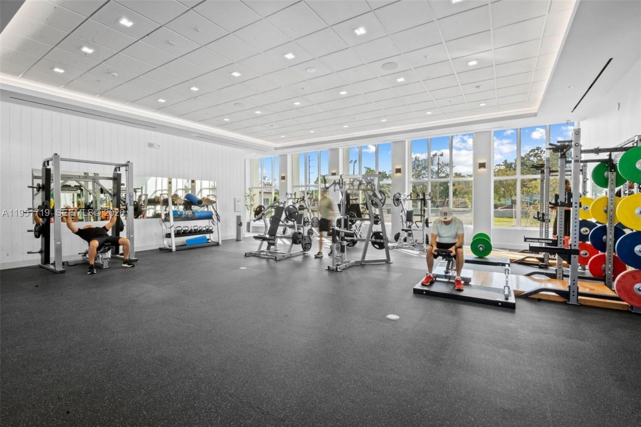 6061 SW 13th St , West Miami, FL 33144 Photo